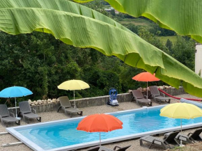 Hotels in Clermont-Dessous